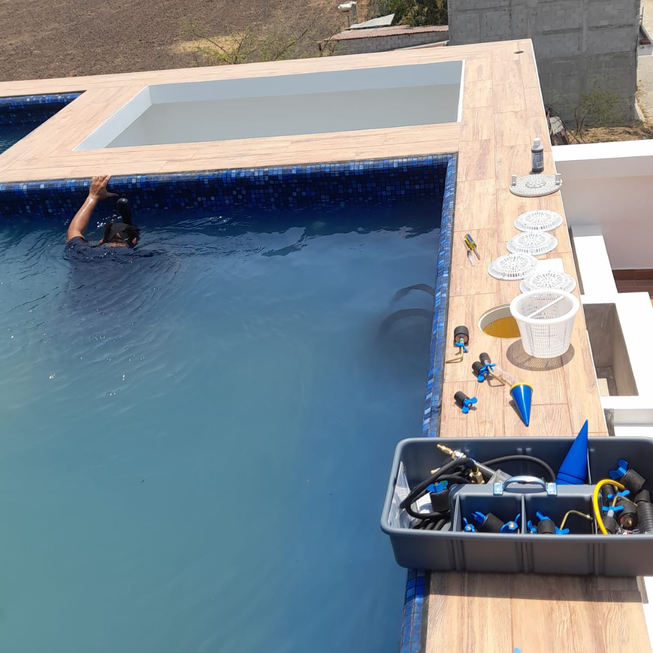 Localización de fugas y filtraciones de piscinas